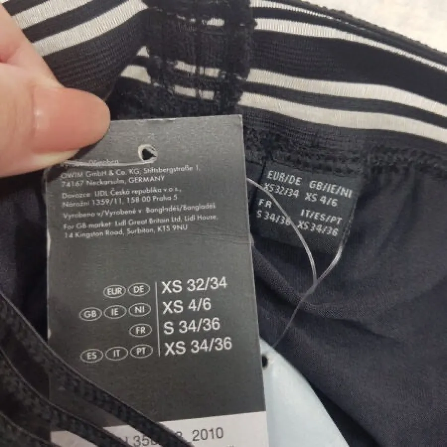 شلوارک ورزشی