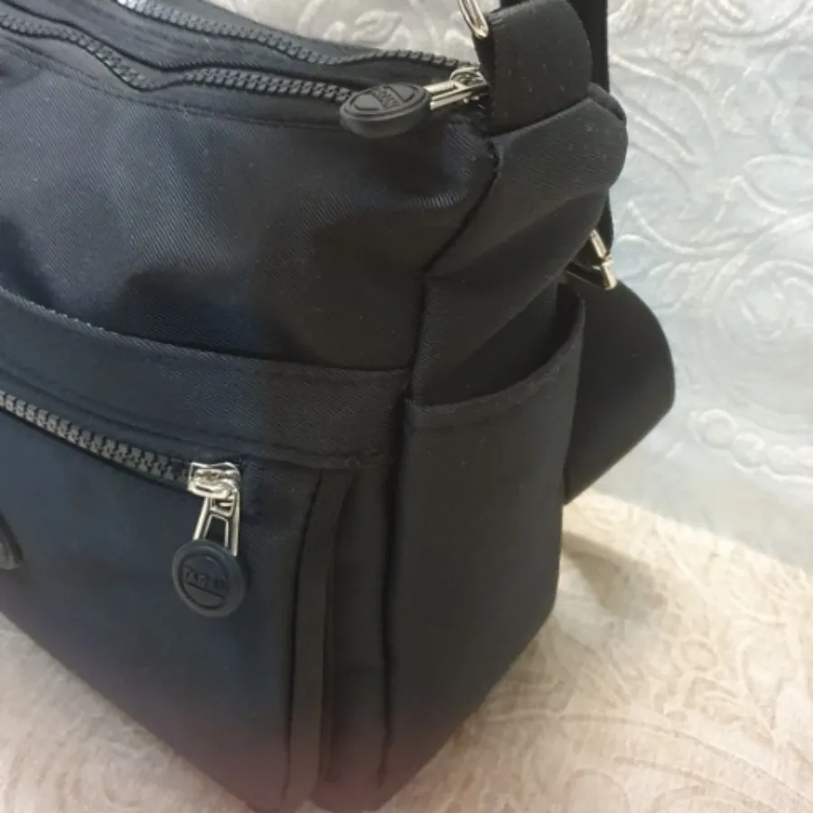 کیف پاسپورتی نسترن