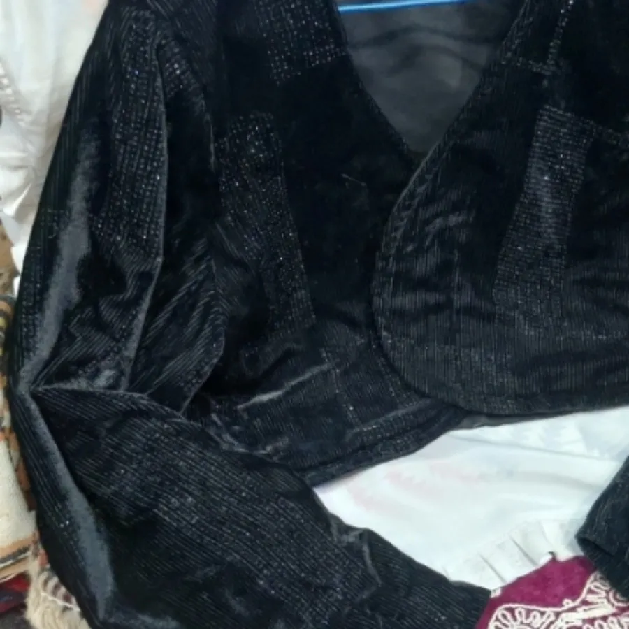 کراپ کت مخمل