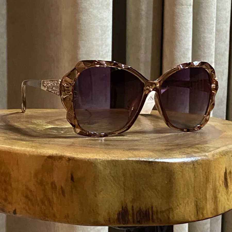 عینک قهوه‌ای