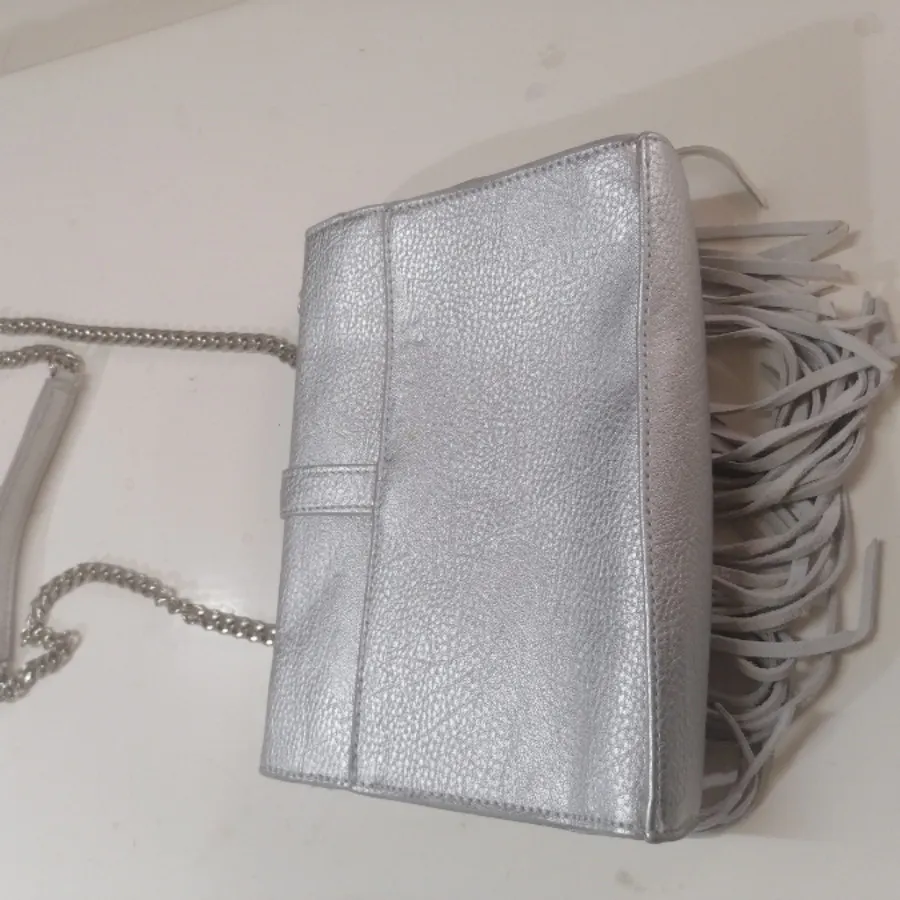 کیف نقره ای