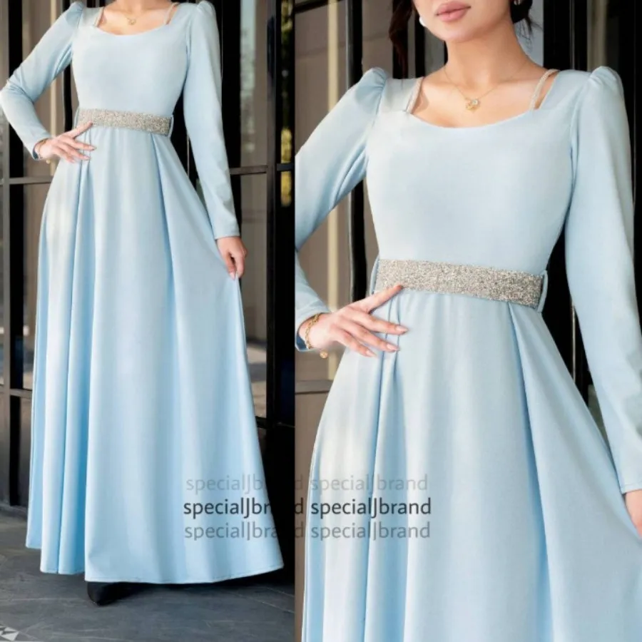 پیراهن مجلسی پوشیده