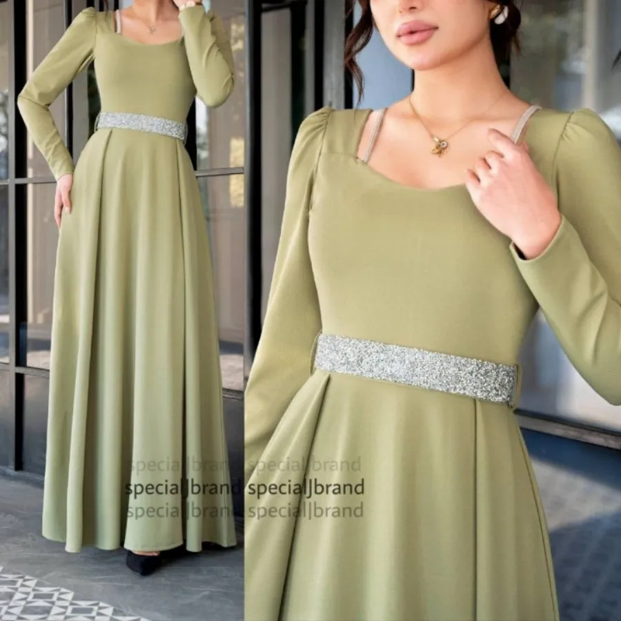 پیراهن مجلسی پوشیده