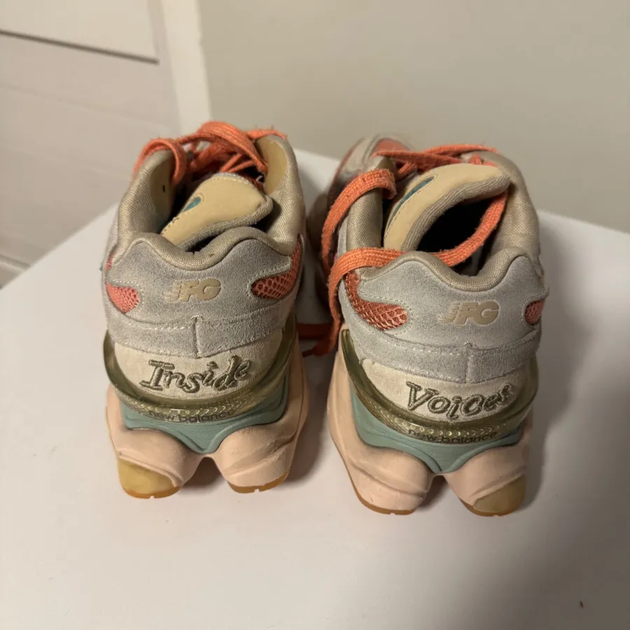 کتونی نیو بالانس