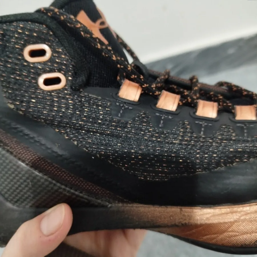 کفش آندر آمور