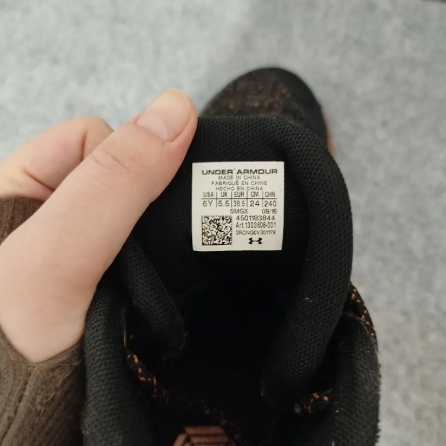 کفش آندر آمور