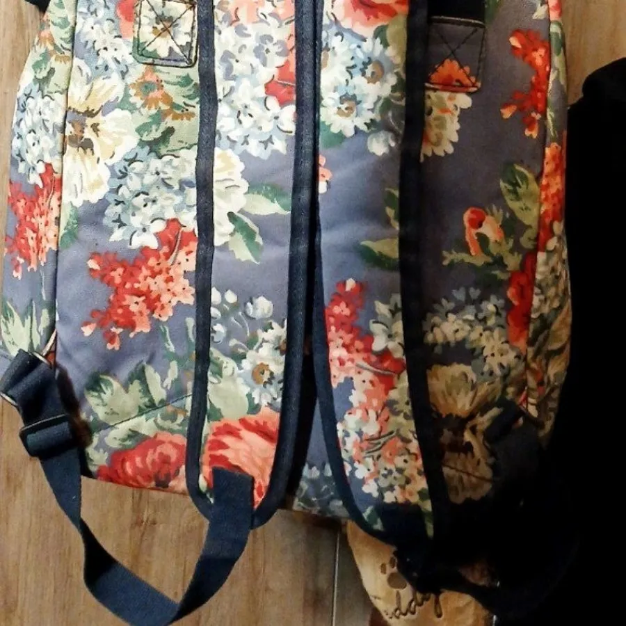 کوله برزنت خارجی