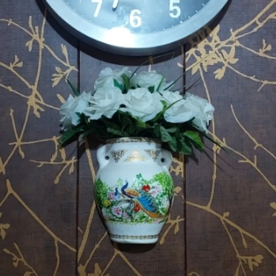 گلدان دیوارکوب