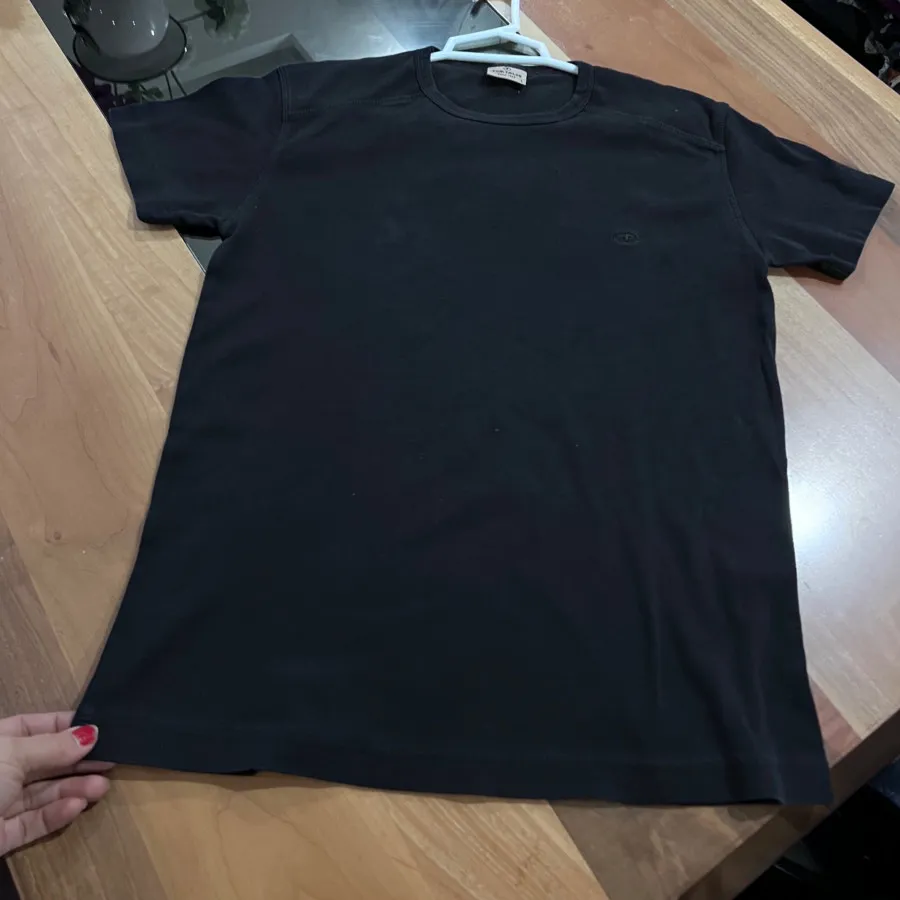 تیشرت تام تیلور