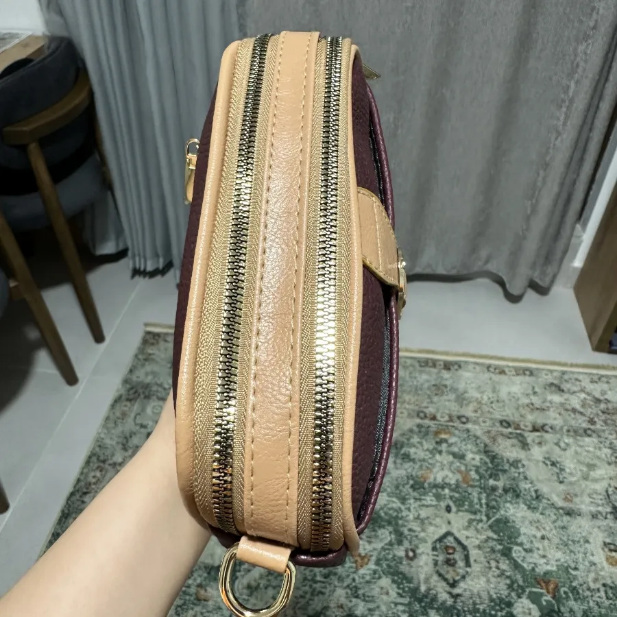 کیف دوشی طرح موچینو