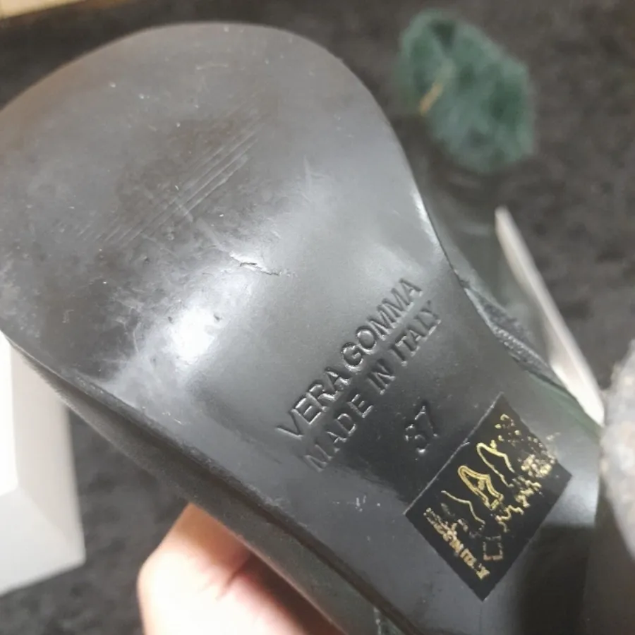 نیم بوت دنیلی