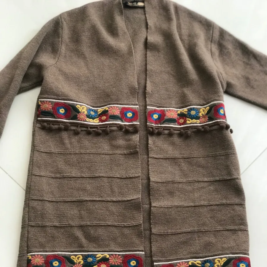 #پالتو_بافت_گلدوزی شده