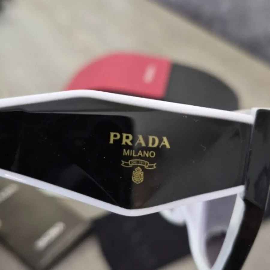 عینک prada با پک اورجینال