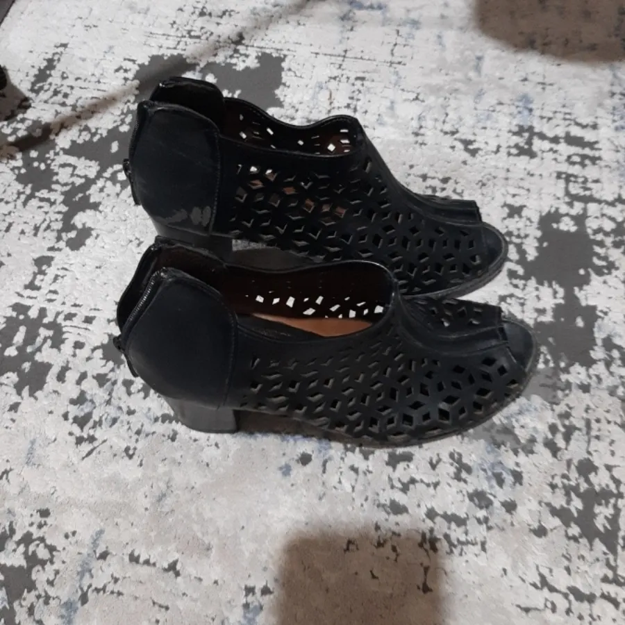 کفش تابستونی