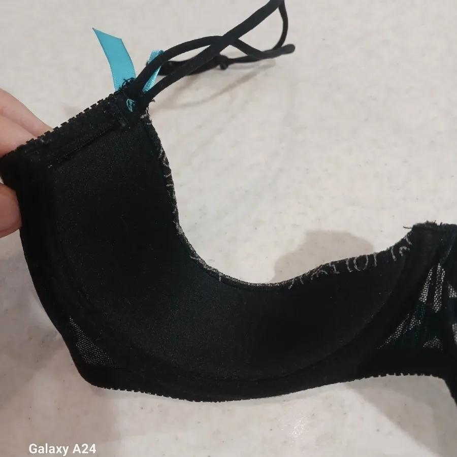 سوتین فانتزی نیم کاپ