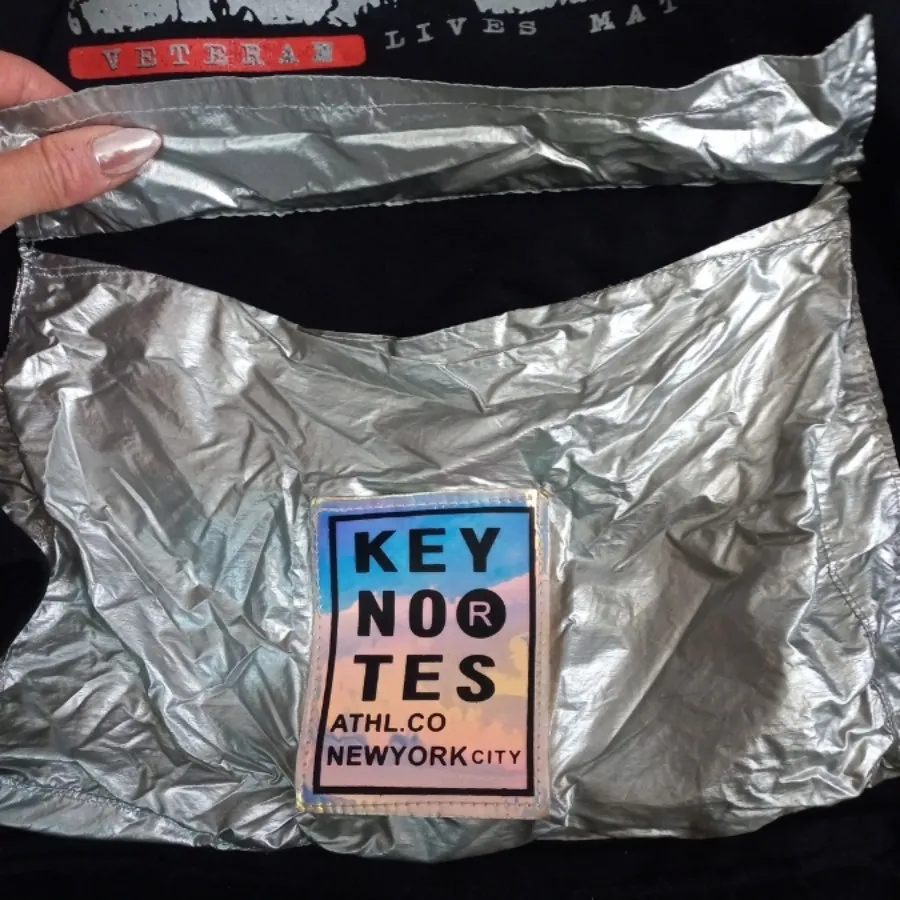 هودی کلاه دار