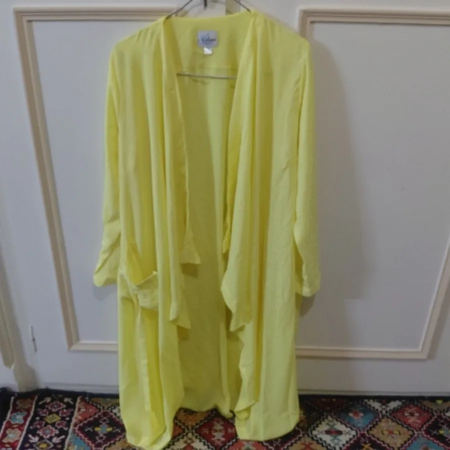 مانتو جلوباز