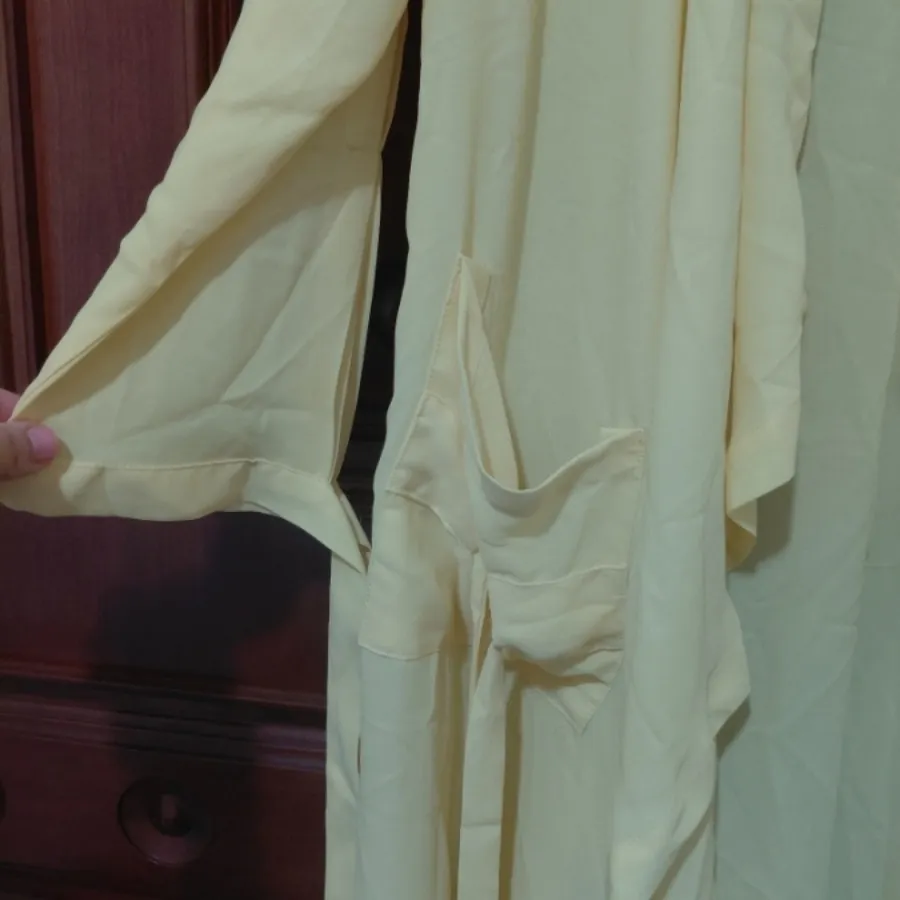 مانتو جلوباز