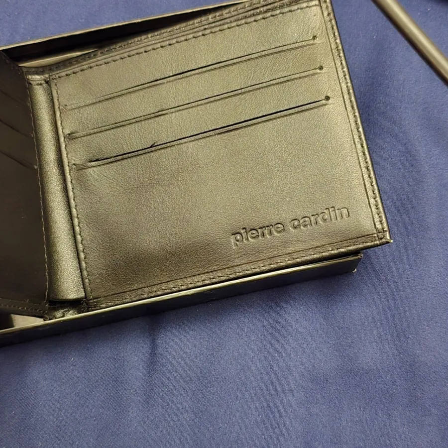 کیف پول پیرکاردین