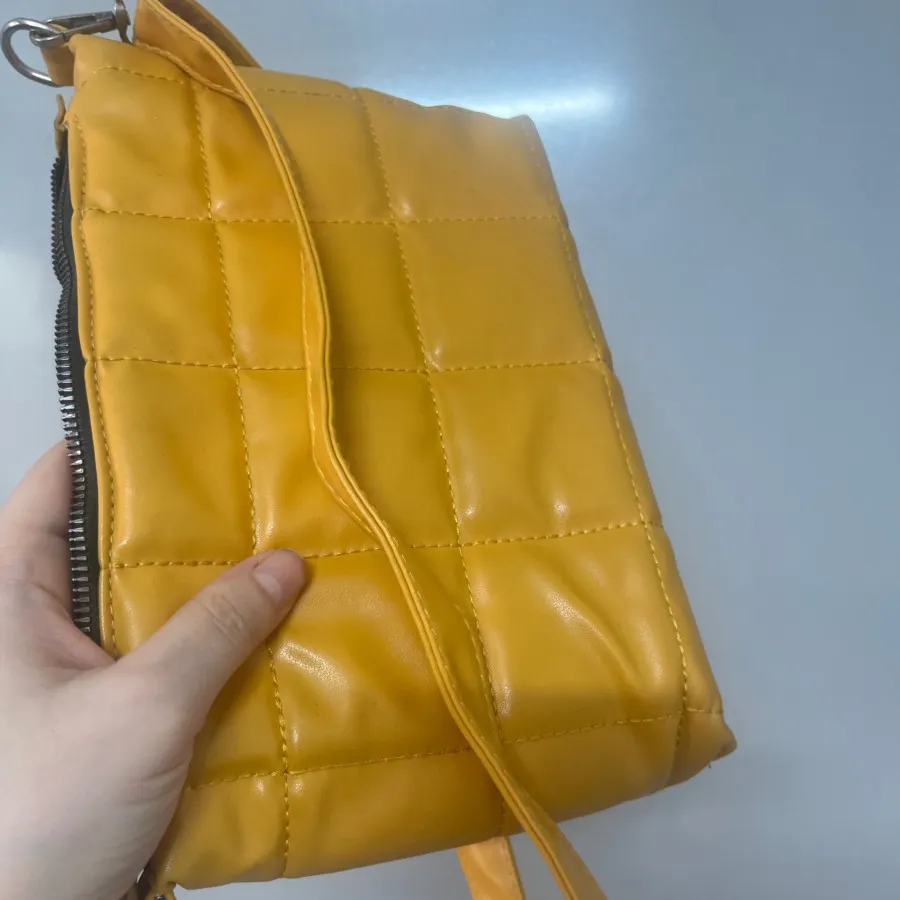 کیف چرم خردلی نو