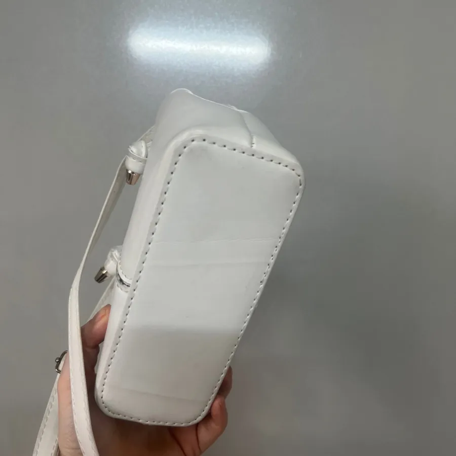 کیف سفید طرح زارا