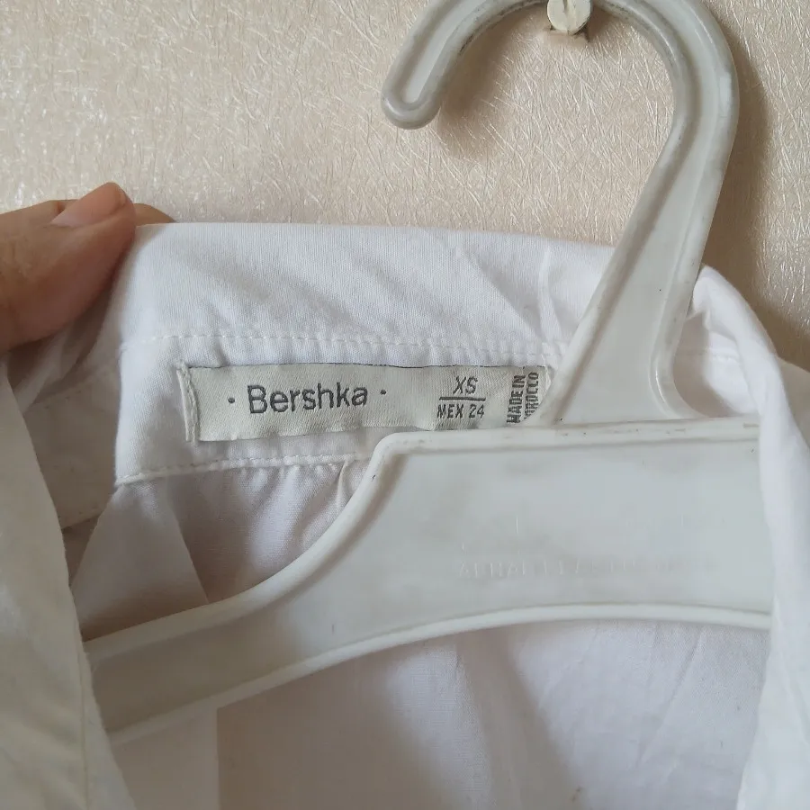 شومیز سفید برشکا