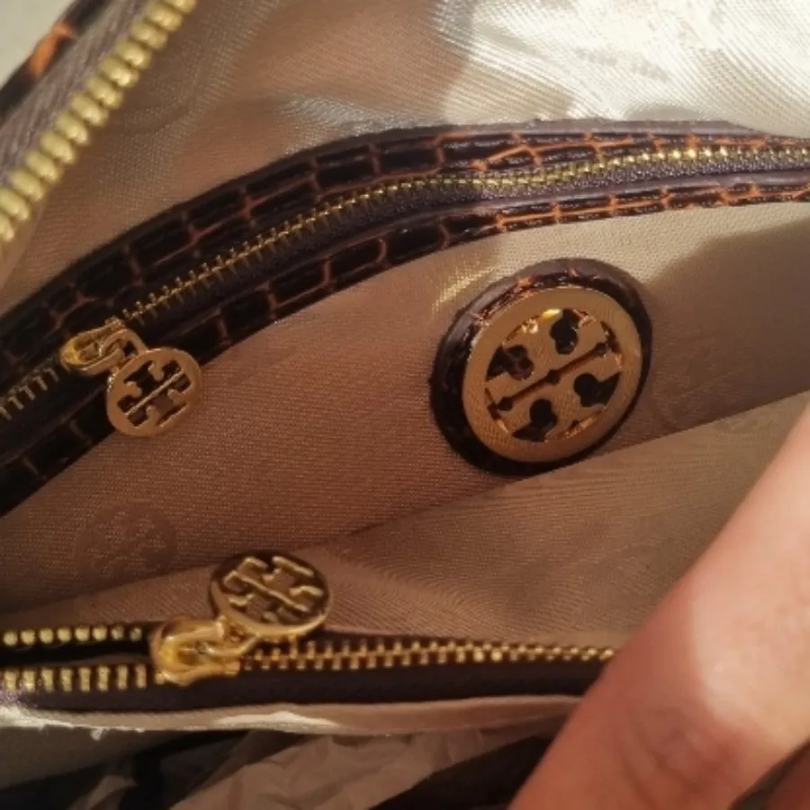 کیف چرم توری برچ