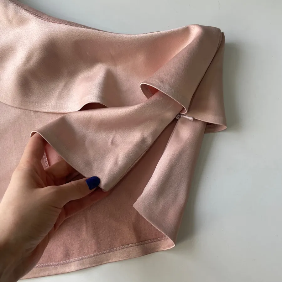 کراپ تاپ رومی