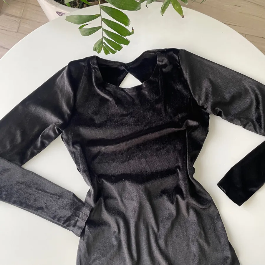 پیراهن پشت باز