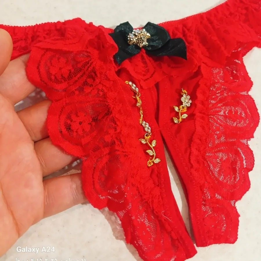 شورت قرمز شیک