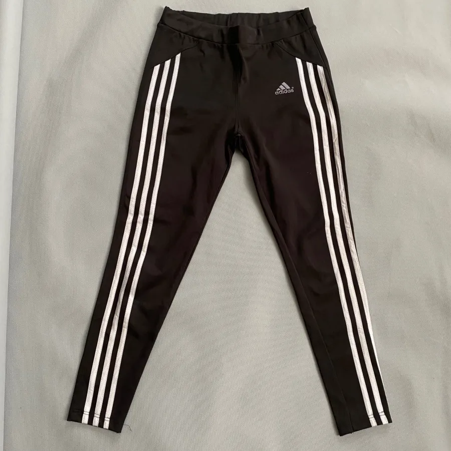 لگ ادیداس adidas