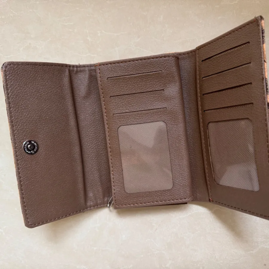 کیف پول شیک