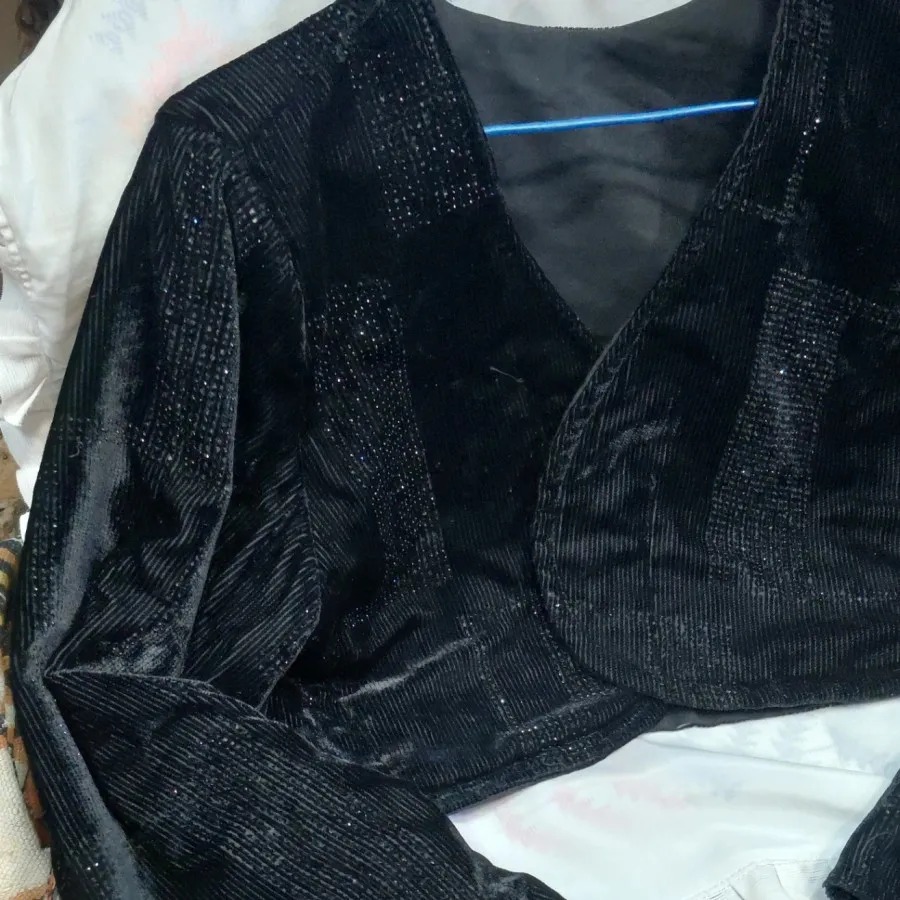 کراپ کت مخمل