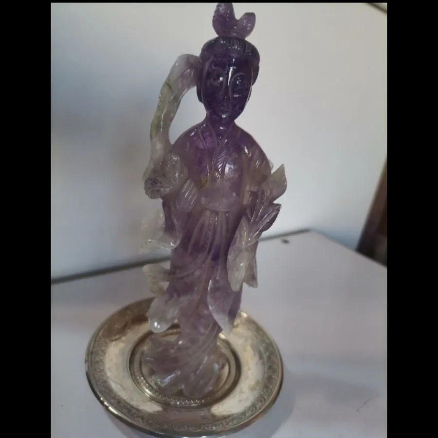 مجسمه سنگ آمیتیست