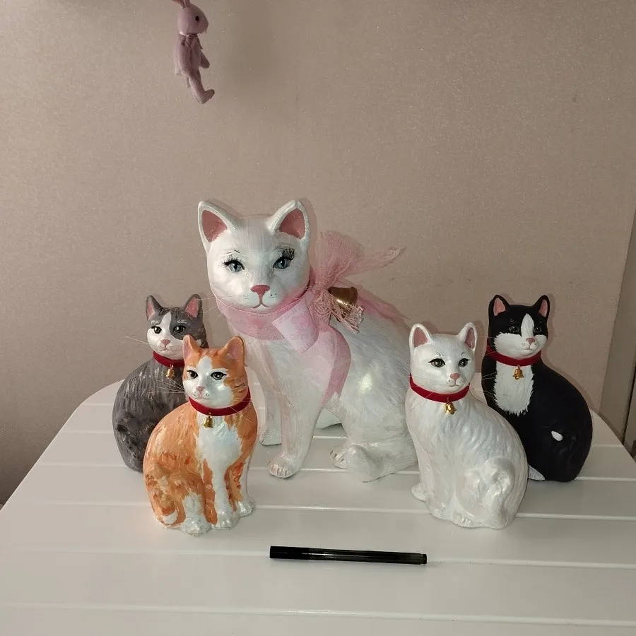 مجسمه گربه مادر و بچه