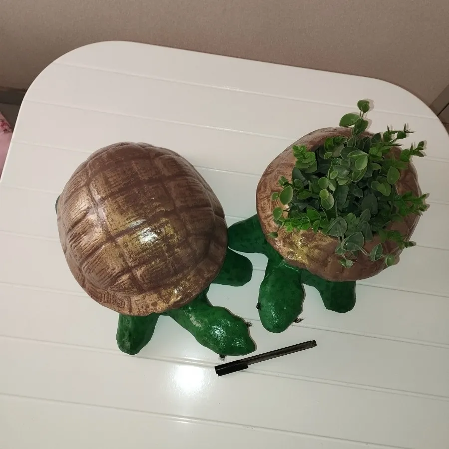 مجسمه زوج لاک پشت گلدان