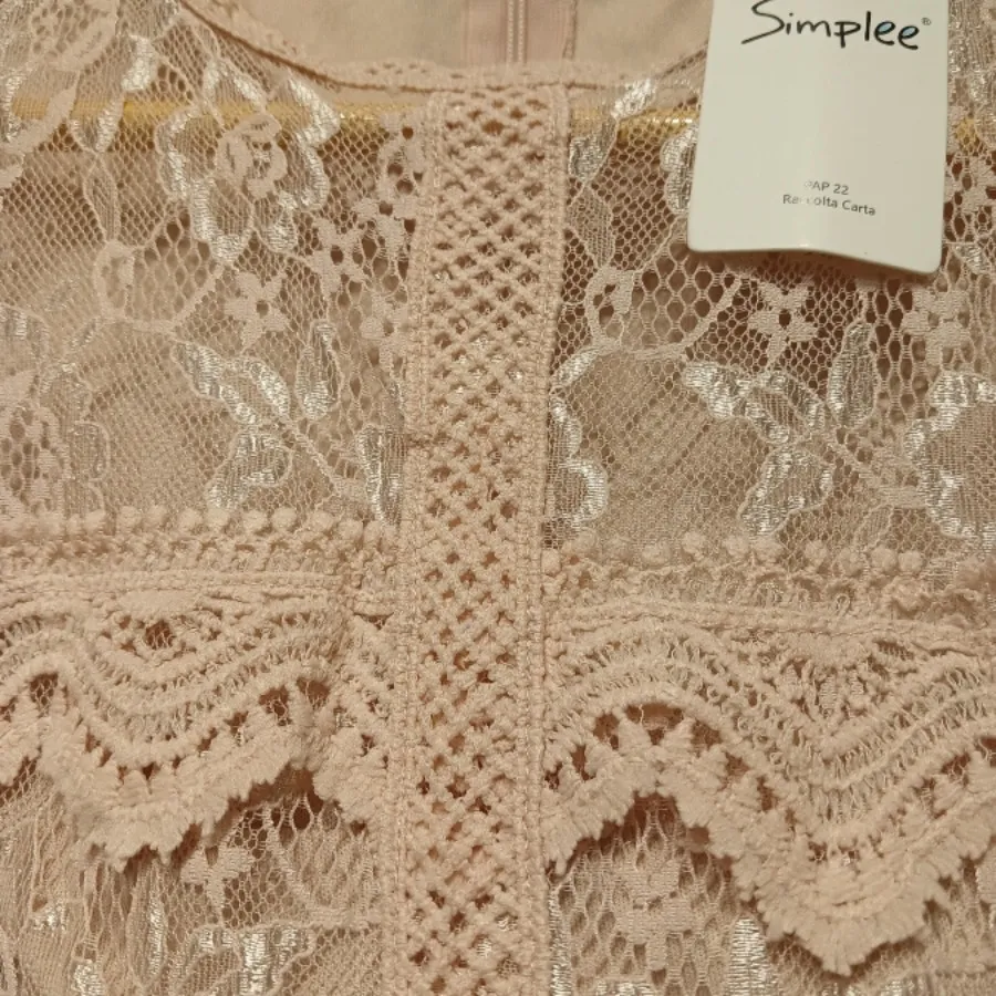 پیراهن دانتل صورتی