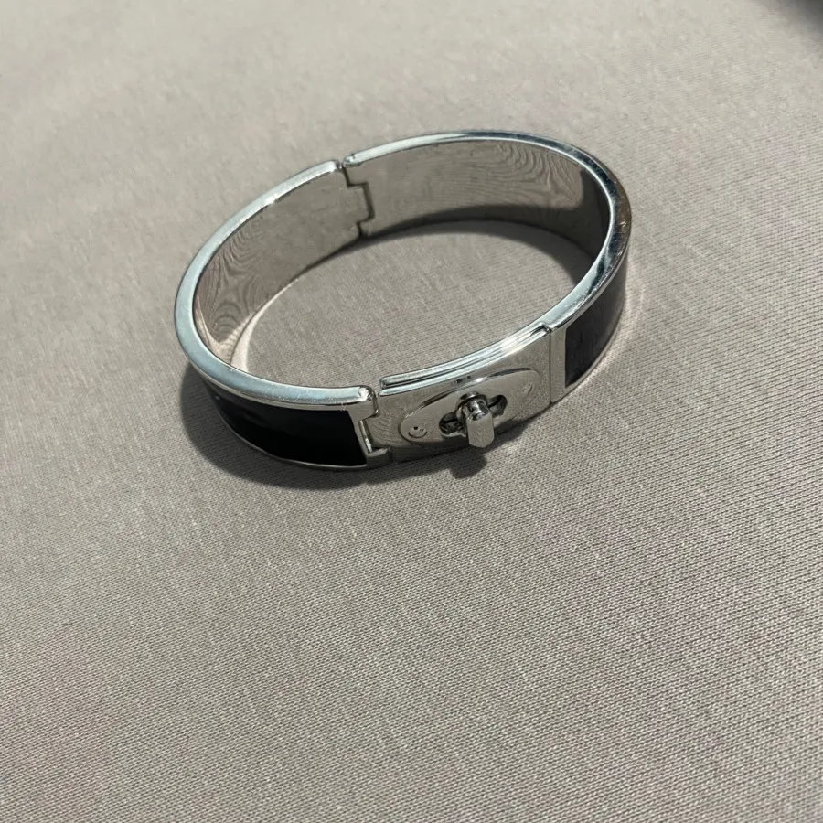 دستبند امریکایی