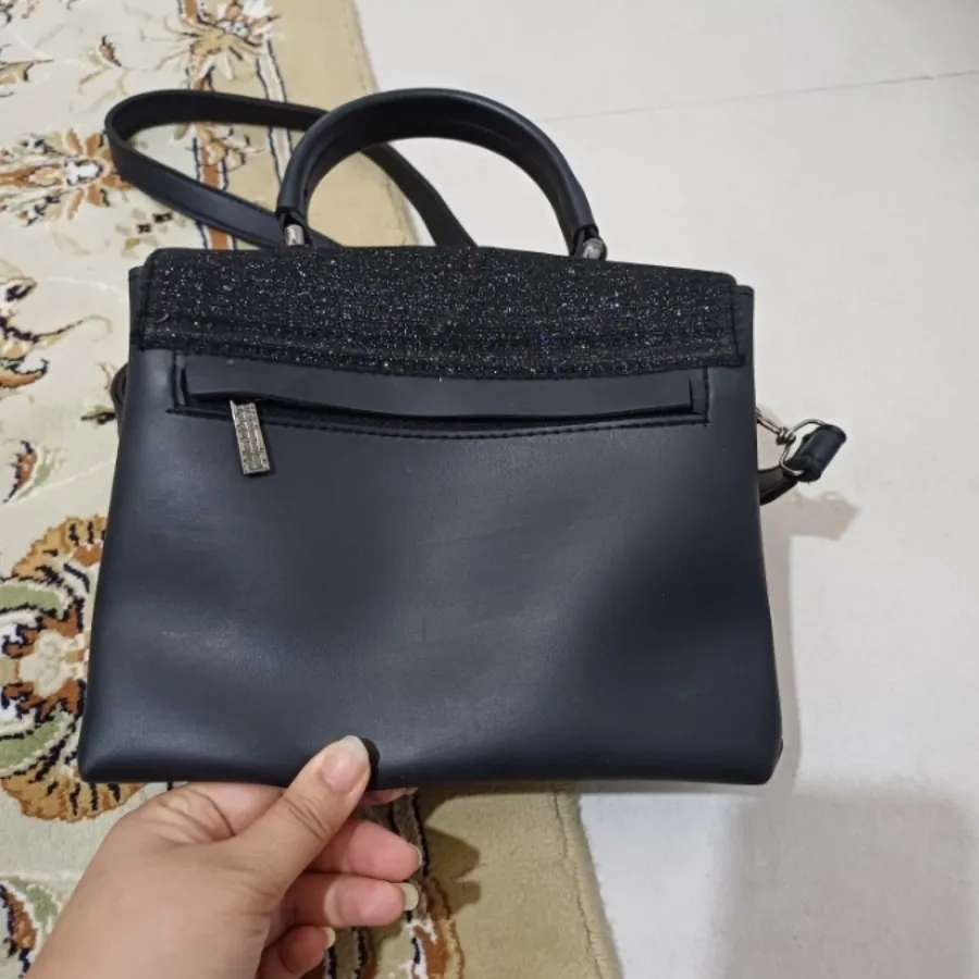 کیف مشکی درحدنو