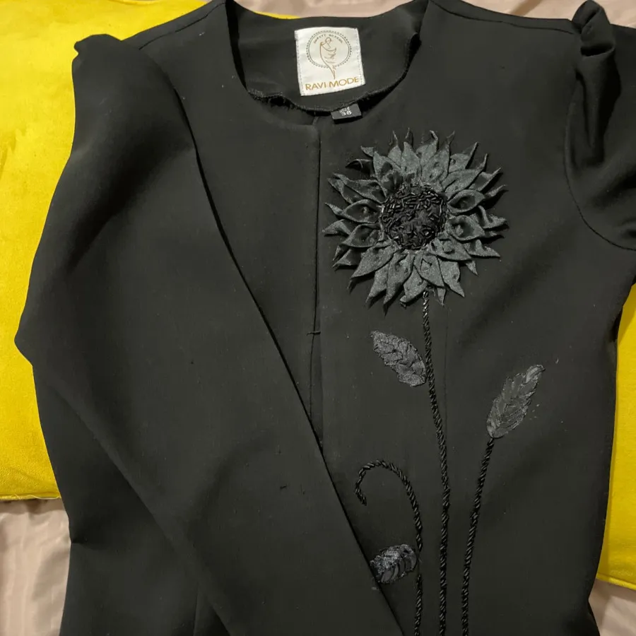 مانتو کار دست