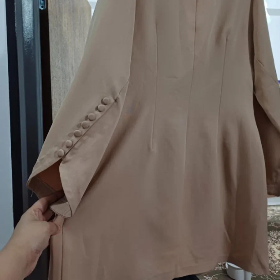 مانتو کتی کرم نووو