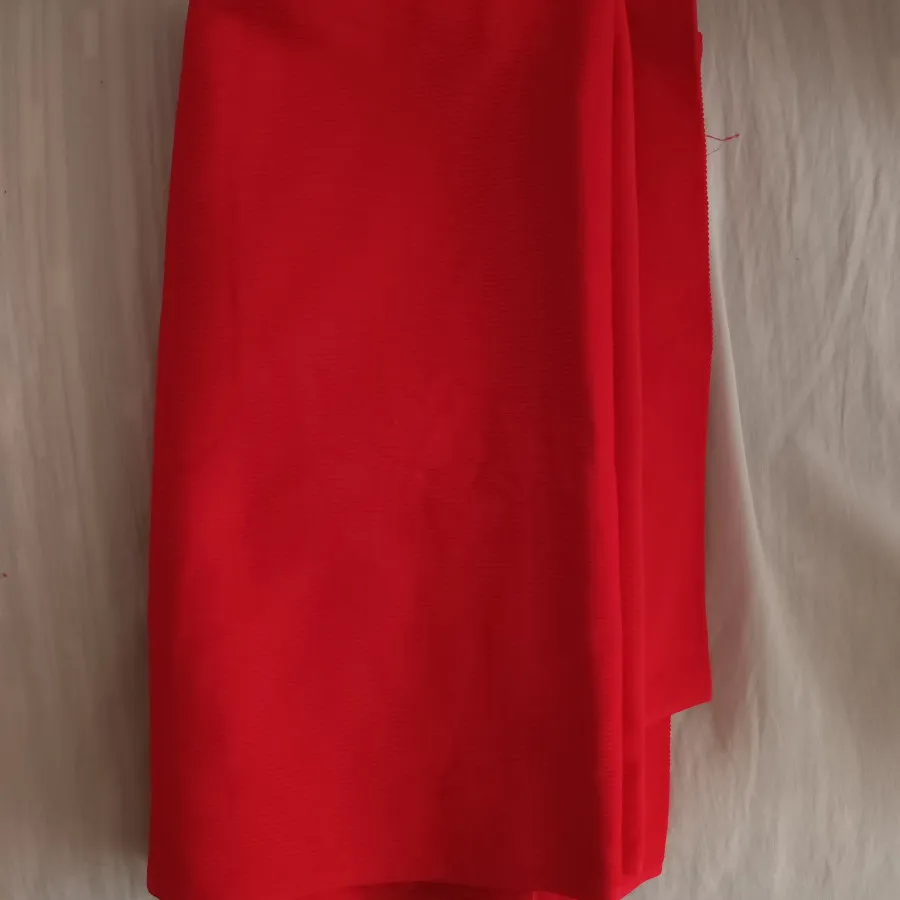 پارچه مخمل قرمز