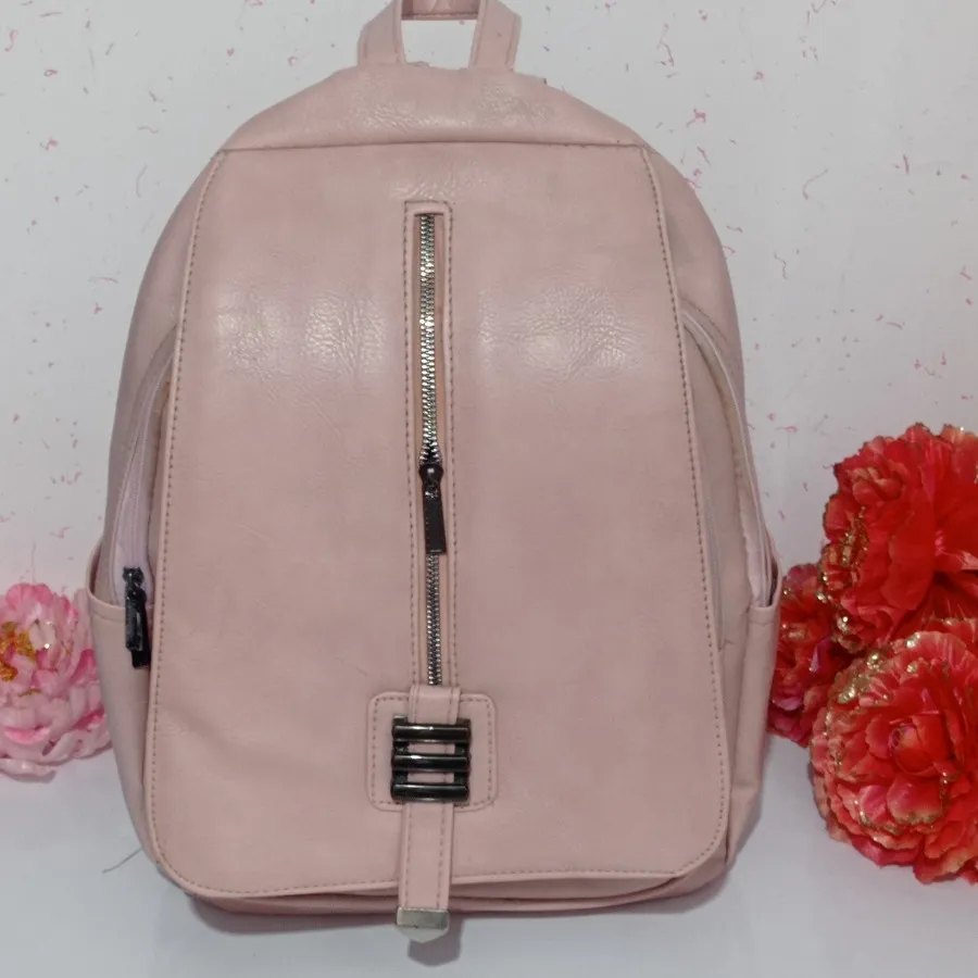 کوله پشتی زنانه و دخترانه