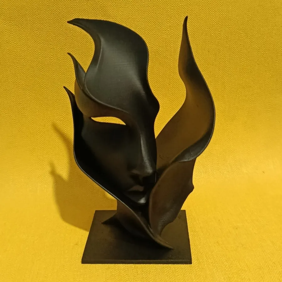 ? مجسمه دکوراتیو مدرن