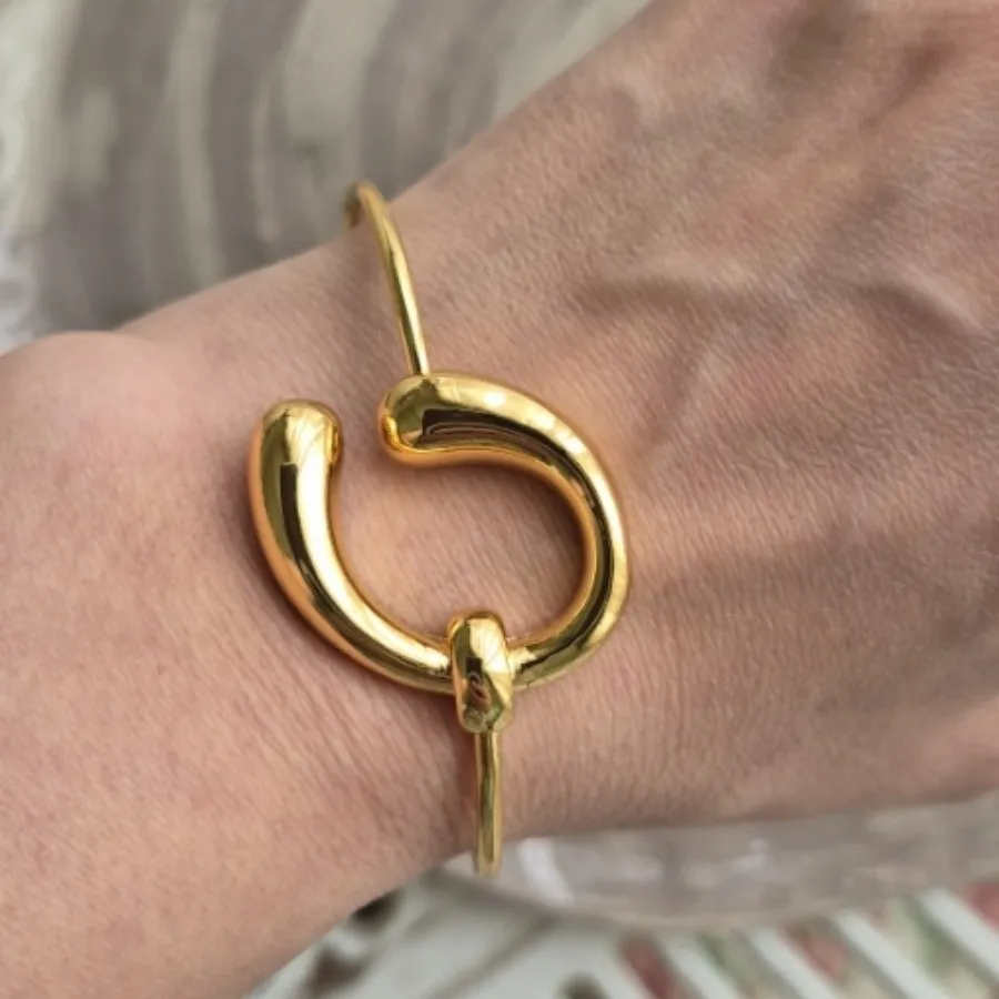 انگشتر و بنگل