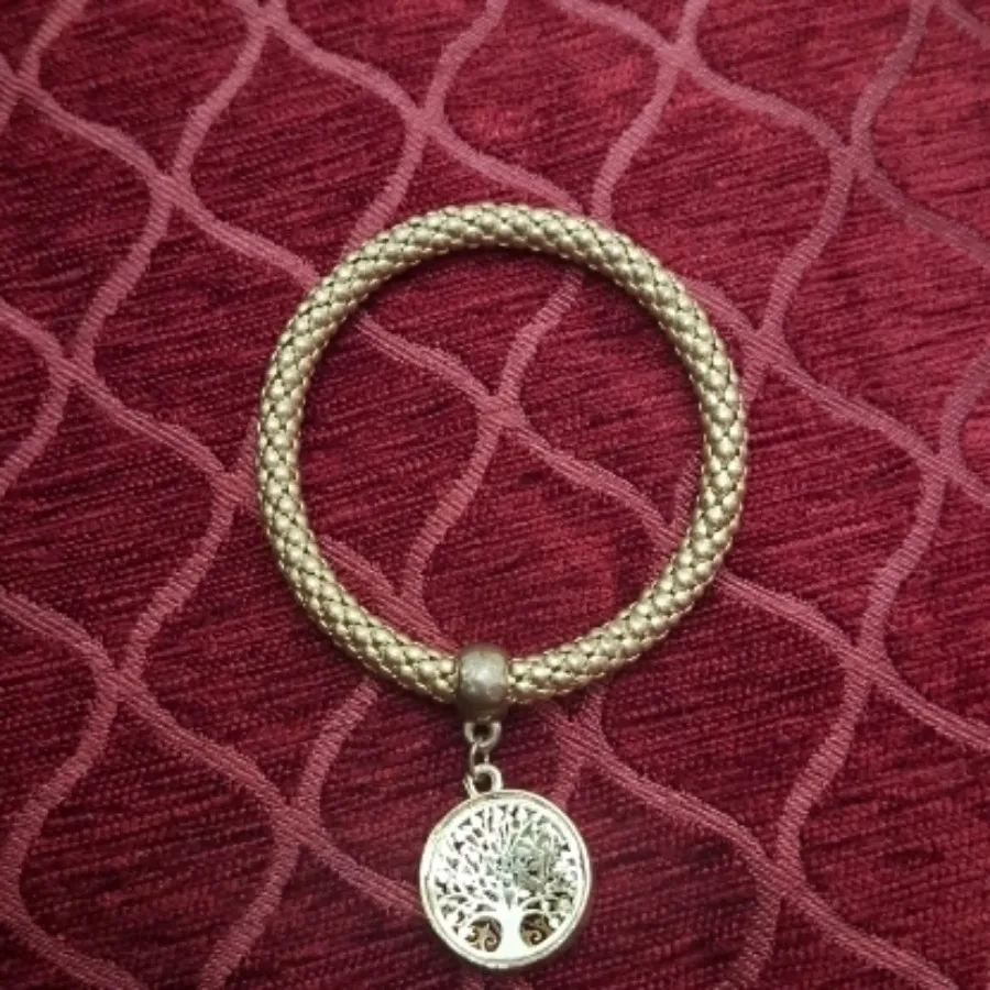 دستبند زنانه