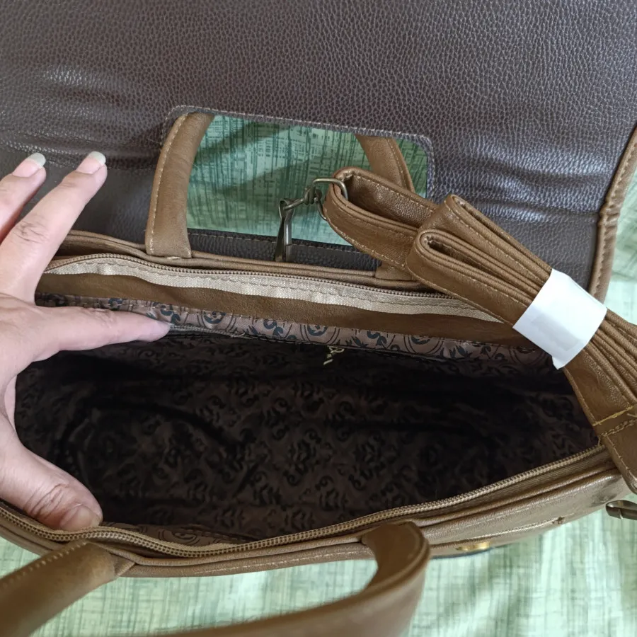 کیف چرمی رنگ موکا