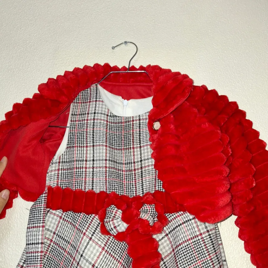 ست کت و سارافون