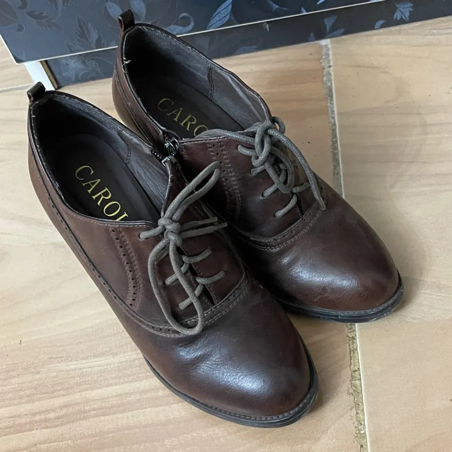 کفش چرم زنانه