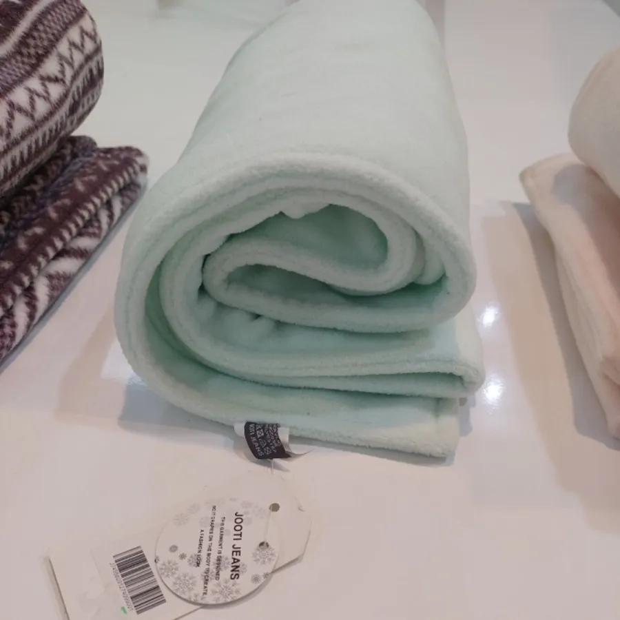 شالگردن برند jootiJean's